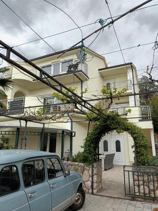 דראמליי Velebit Apartments מראה חיצוני תמונה