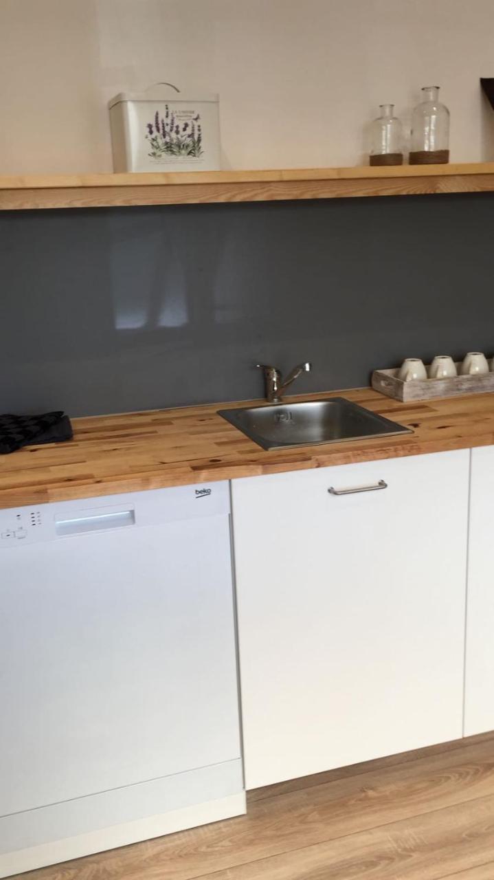 דראמליי Velebit Apartments מראה חיצוני תמונה