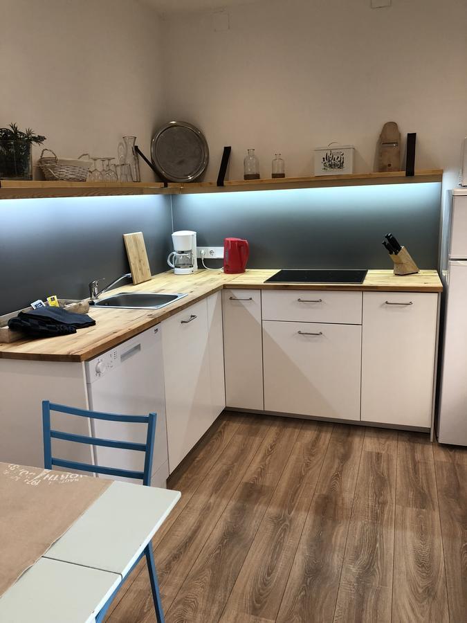 דראמליי Velebit Apartments מראה חיצוני תמונה